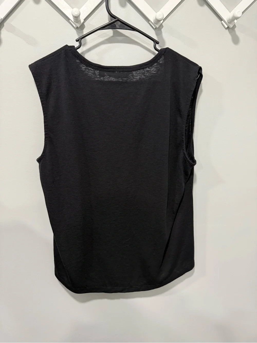Athleta tank size large - Picture 3 of 4